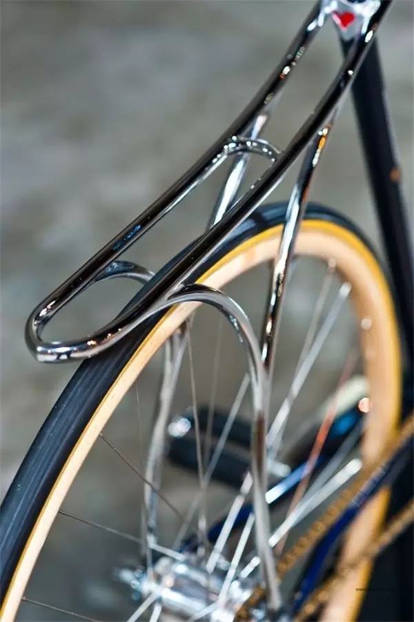 outdoors，Bicycle，vehicle，Frame，industrial design，